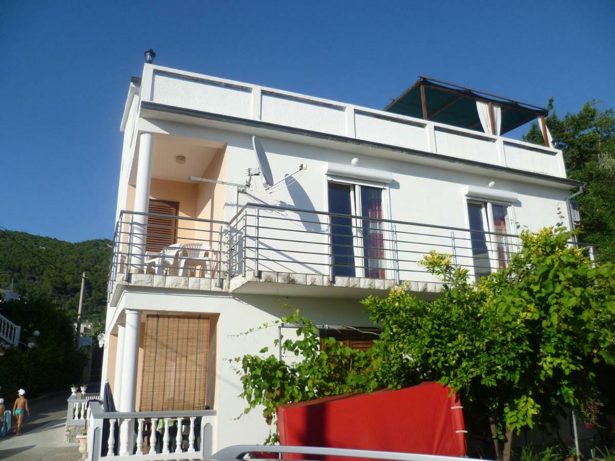 Apartmani Tariba Banjol Exterior photo